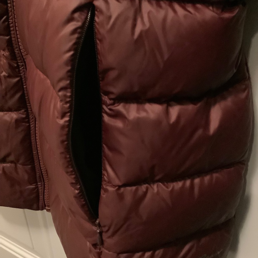 Eddie Bauer| Wool Blend Knit and Down Cardigan Burgundy Wine Slit Pockets Sz M - Picture 3 of 9